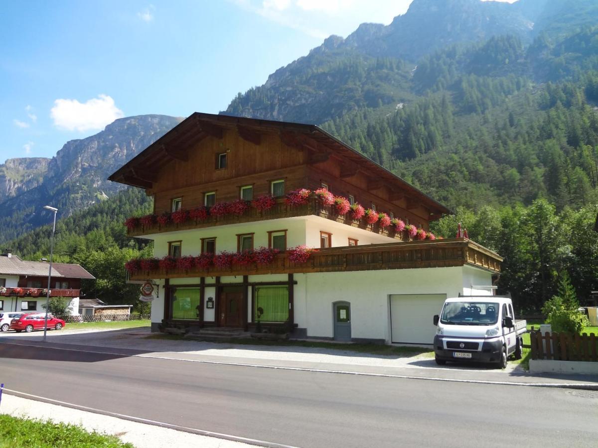 Pension Nina & Gasthof Alpenrose Gschnitz Exterior foto